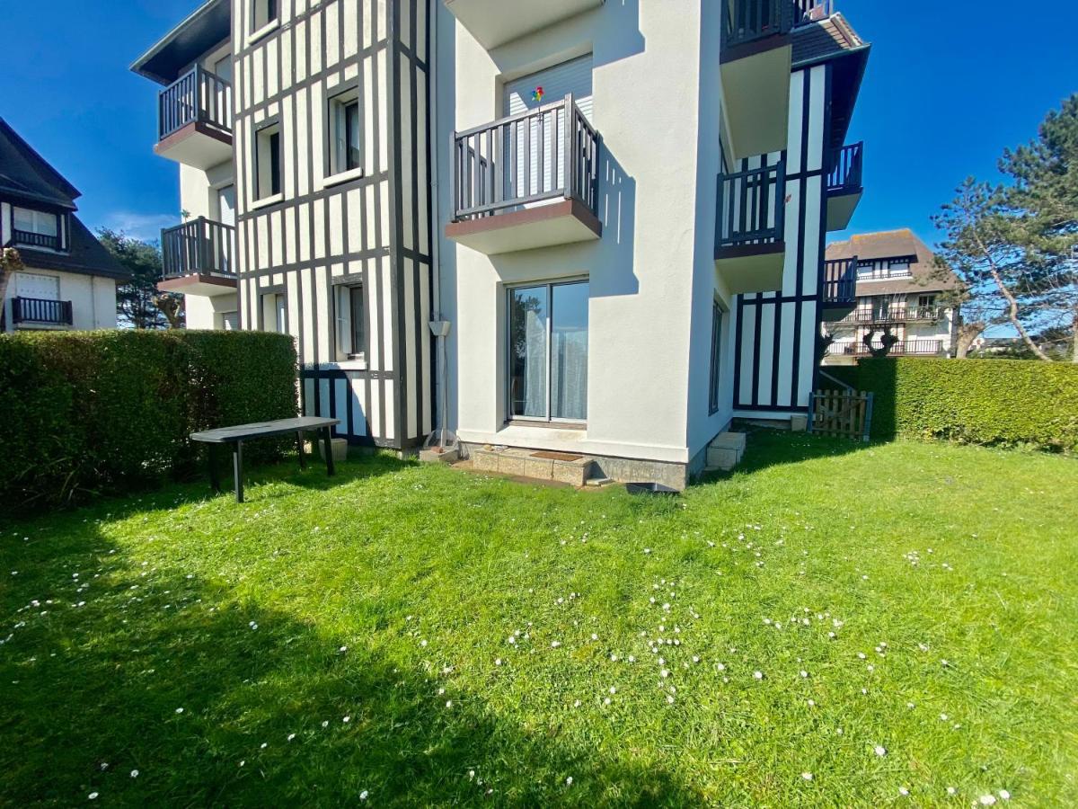 Superbe Appartement Avec Jardin Ensoleille Blonville-sur-Mer Dış mekan fotoğraf